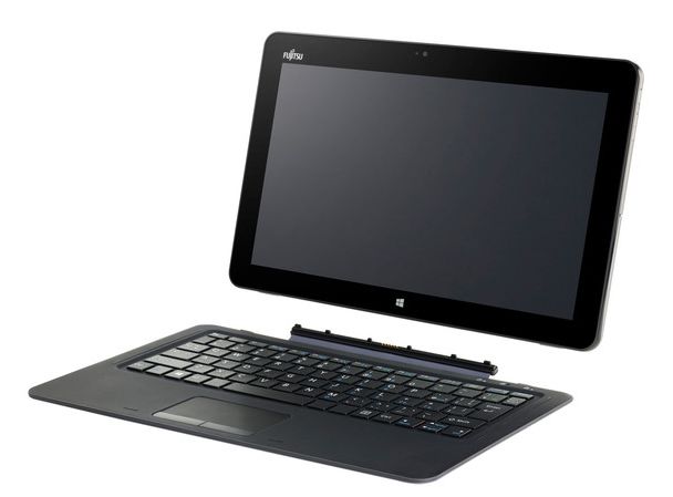 Fujitsu Stylistic R726 : on enlève la tablette du dock