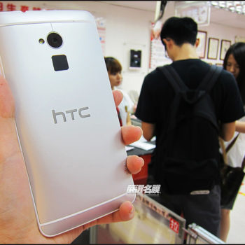 de nouvelles photos haute resolution du htc one max encore et encore 1