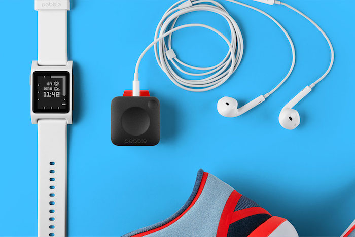 Pebble Core : un petit lecteur de musique et tracker d'activité avec des puces GPS et 3G