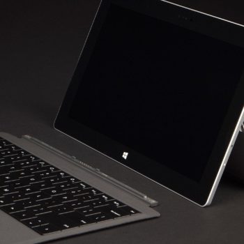 Microsoft Surface 2 front keyboard angle