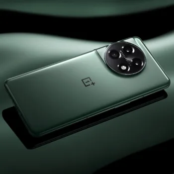 OnePlus 11 feat 1