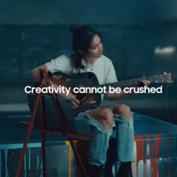 Samsung trolle Apple avec une nouvelle publicité hilarante #UnCrush