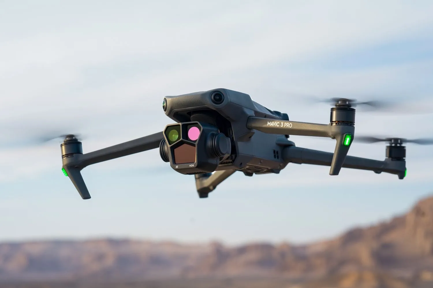 DJI Mavic 4 Pro : Fuite des premières spécifications et images du futur drone phare