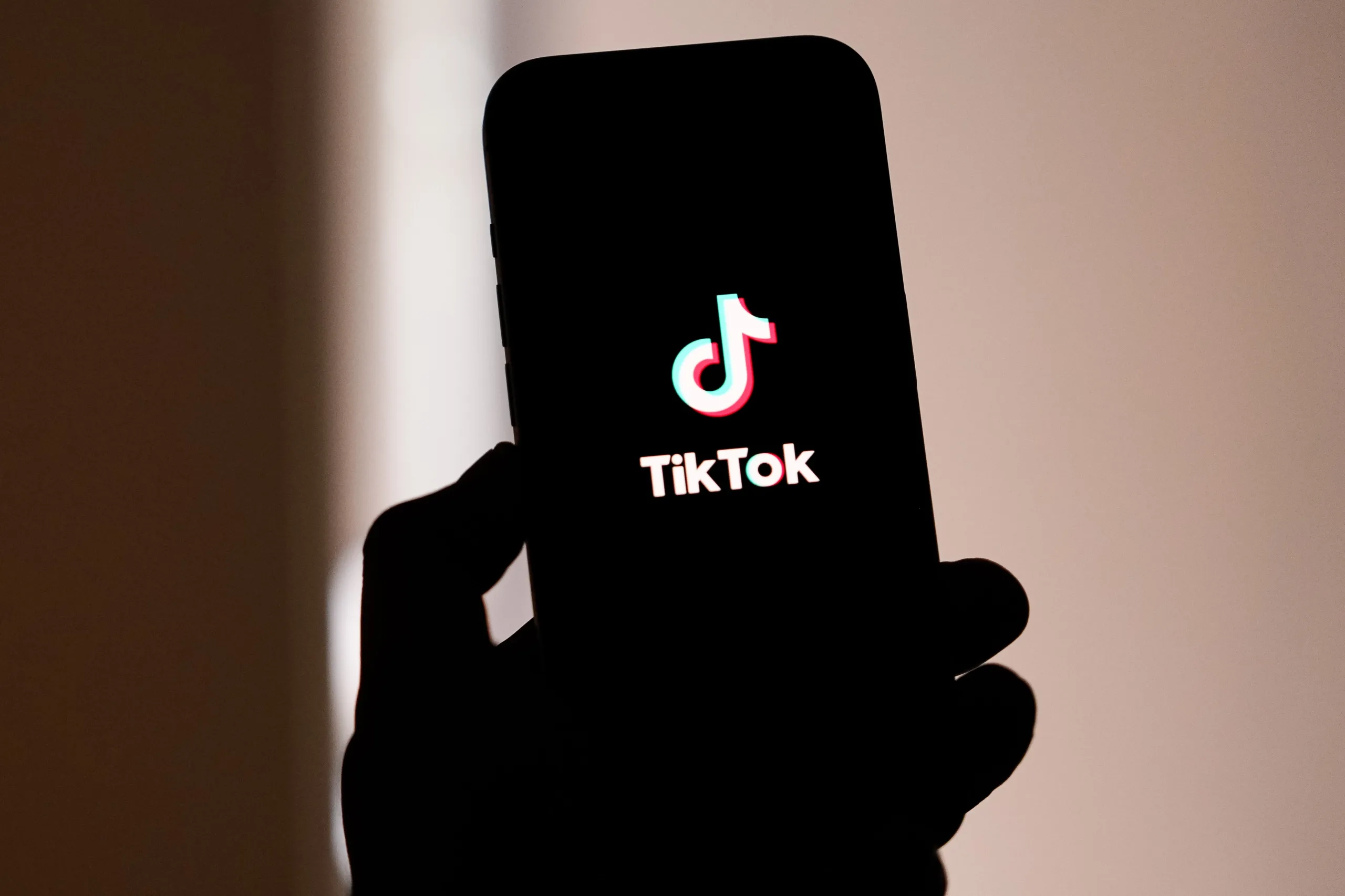 TikTok disparaît des États-Unis : Une interdiction sans précédent !