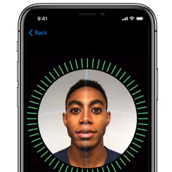 iPhone 18 Pro : Face ID sous l'écran grâce à un nouveau brevet ?