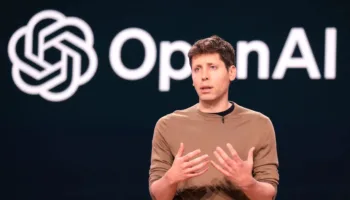 OpenAI face à DeepSeek : Sam Altman admet avoir « perdu son avance »