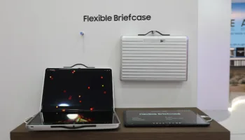 MWC 2025 : Samsung Flexible Briefcase, l'ordinateur portable pliable qui se transforme en mallette !