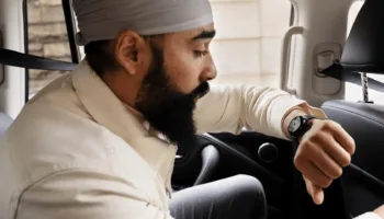 Wear OS : Google imite l'Apple Watch avec la magie du « Lever pour parler »