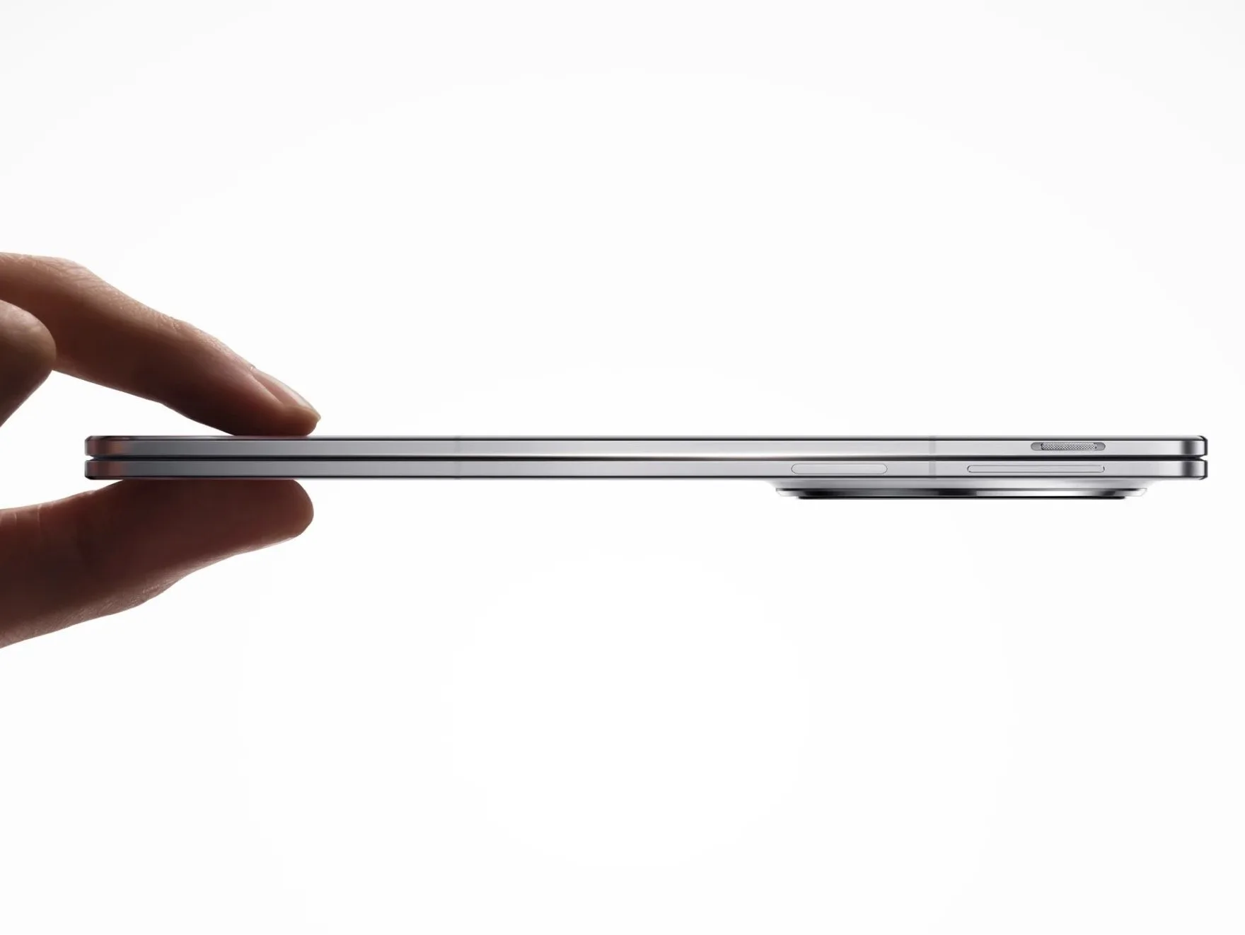 iPhone Fold : L'iPhone pliable à 2 300 dollars en 2026 ? Caméra invisible et design compact !