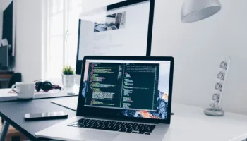 DeepCoder-14B : Un nouveau modèle IA révolutionnaire pour coder plus vite et mieux