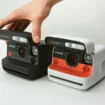 Polaroid Flip : Le renouveau de l'instantané avec IA et design vintage