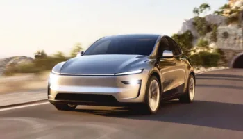 Tesla abordable : lancement confirmé mi-2025 (malgré les rumeurs) !